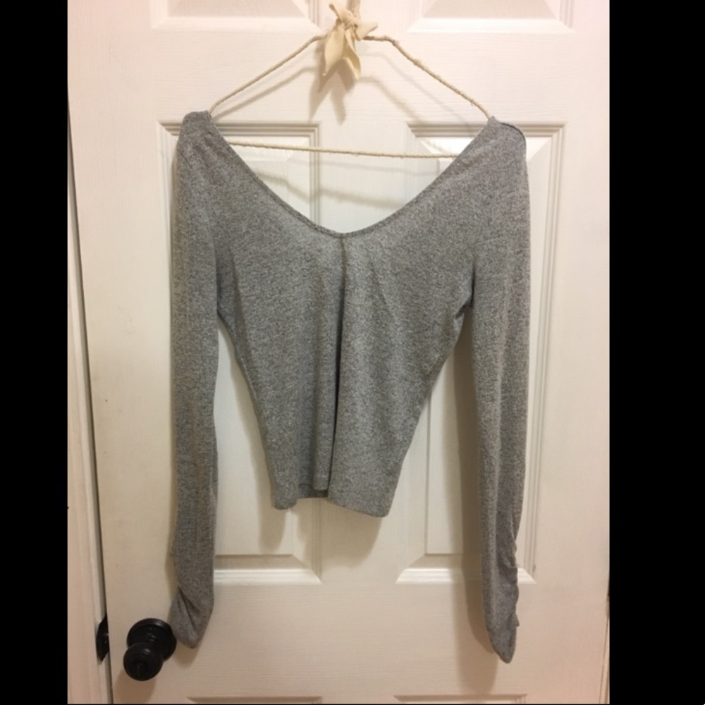 Brandy Melville Long Sleeve Semi-Crop Top - Gray